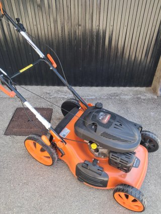 Cortacésped Naranja