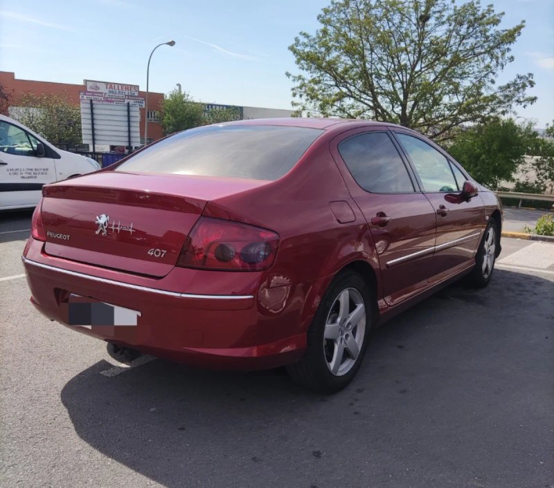 Peugeot 407 2008 - foto 1