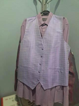 Traje Novio FORMUL@. Negro Raya Púrpura Talla M