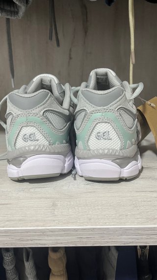 Asics GEL-NYC Gris/Blanco