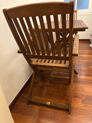 Conjunto mesa y sillas plegables madera