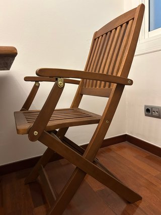 Conjunto mesa y sillas plegables madera