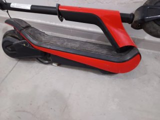 Patinete Eléctrico DBUG Rojo