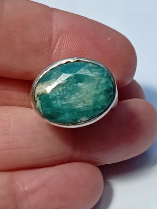 Anillo Plata Ley esmeralda facetada