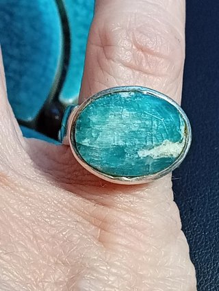 Anillo Plata Ley esmeralda facetada
