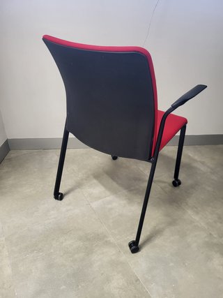 Sillas de oficina Steelcase rojas