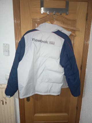 Plumas Reebok Azul y Blanco