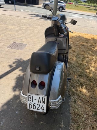 Vespa 200 Gris Scooter