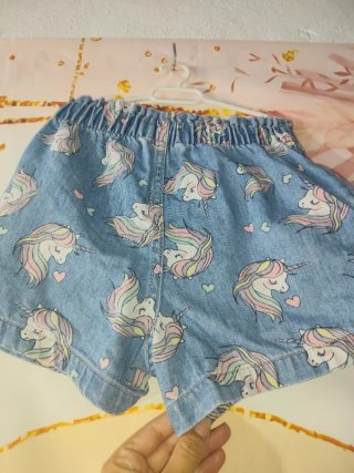 Pantalón corto unicornio H&M 7-8 años