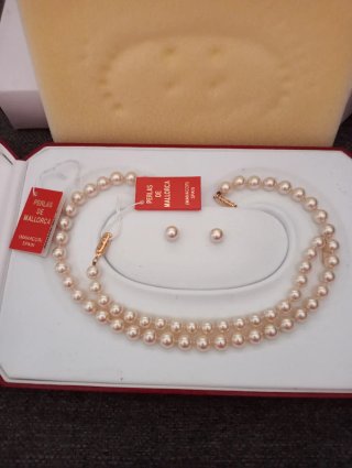 Conjunto de Collar, pulsera y Pendientes de perlas