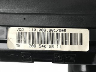 Cuadro instrumentos Mercedes A208