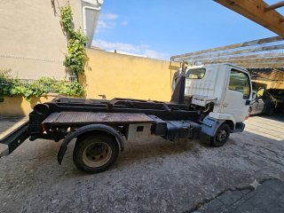 Nissan Cabstar 2000