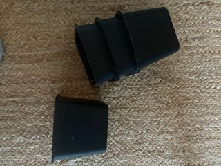 Elevadores de muebles negros