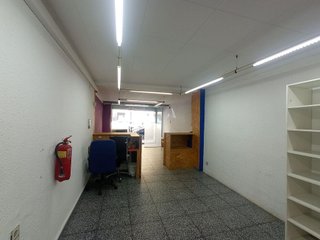 Local comercial en venta en Pedró en Cornellà de Llobregat