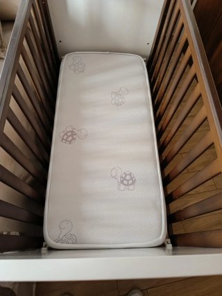 Cuna bebé con dibujo de osito