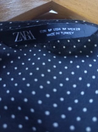 Vestido Zara lunares finito