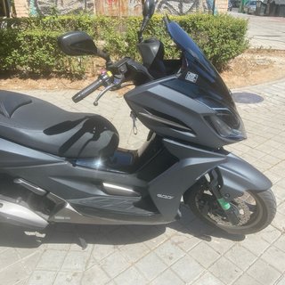 Kymco K-XCT 300i Maxi Scooter Negra/Gris