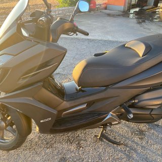 Kymco K-XCT 300i Maxi Scooter Negra/Gris