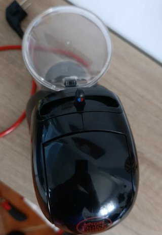 Macchina da caffè a capsule Dolce Gusto DeLonghi Nero