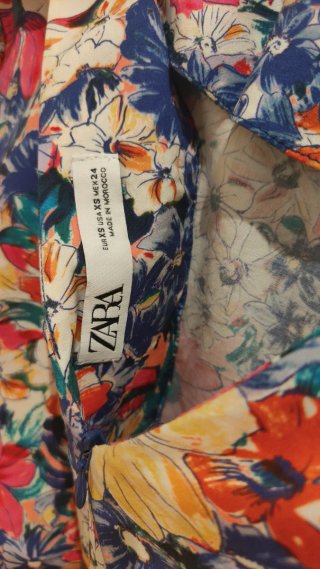 Vestido floral Zara Talla XS