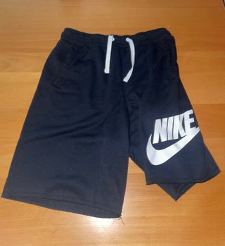 Pantalón corto Nike negro