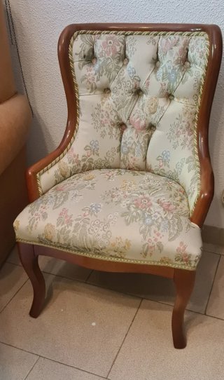 Silla de habitación floral