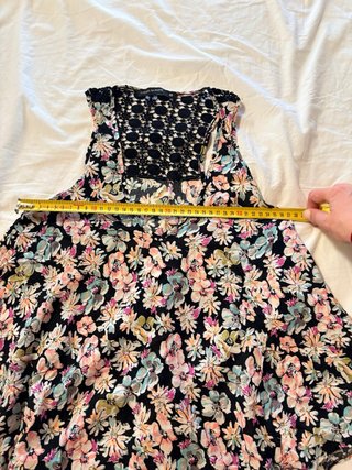 Lote 2 blusas estampadas flores