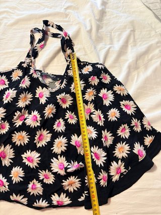 Lote 2 blusas estampadas flores