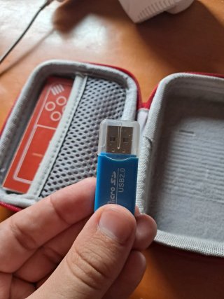 Miyoo Mini V4 Azul, Funda, Tarjeta SD 32GB, lector