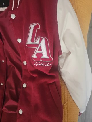 Chaqueta Hollister Talla S Roja y Blanca