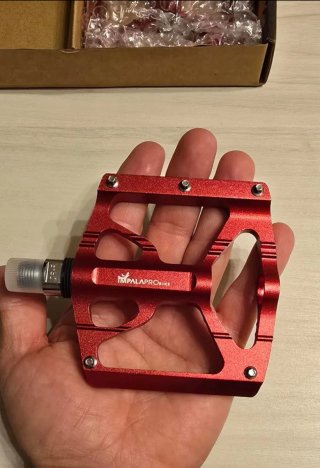 Pedales Bicicleta Aluminio Rojos Nuevos.