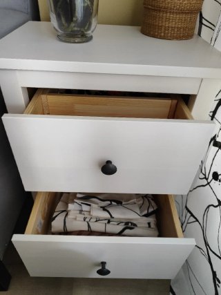 Mesilla noche blanca · Ikea· Hogar (nueva)