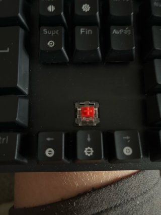 Teclado gaming Oversteel Kovar RGB – mecánico