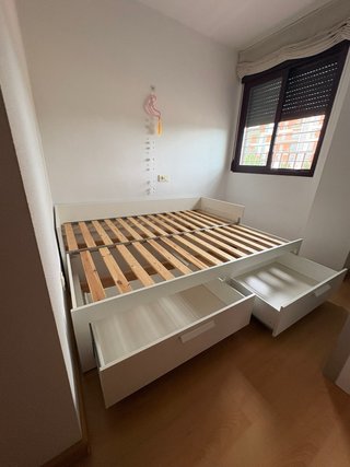 Estructura cama nido Ikea blanca y madera