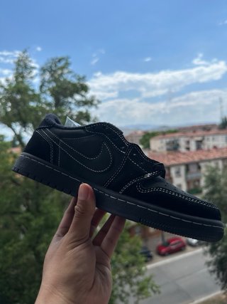 Jordan 1 X Travis Scott “Phantom”