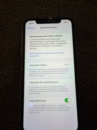 iPhone 11 64GB Lila