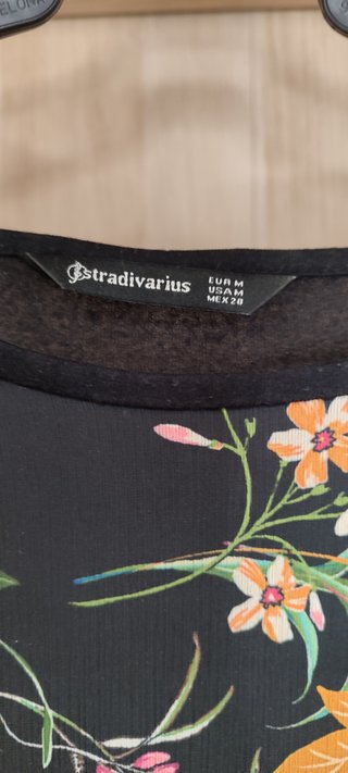 Camiseta Stradivarius talla M