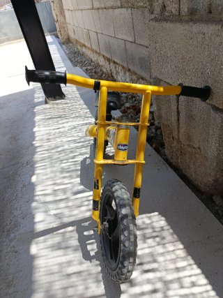 Bici sin pedales 12 amarilla