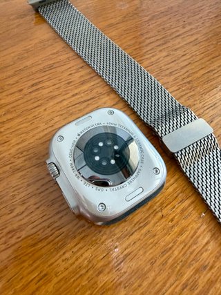 Apple Watch Ultra 2 (98%) + Correa Milanese (199€)