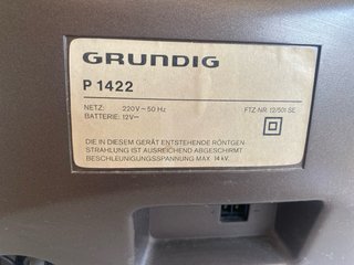 TV Portátil Grundig 12V/220V B/N