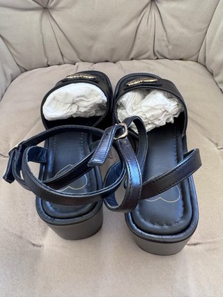 Sandalias Love Moschino Plataforma Corazón Negro