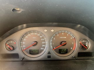 Volvo XC90 2003