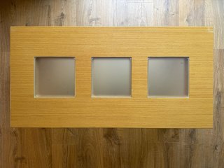 Mesa de centro de madera y cristal
