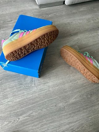 Zapatillas Adidas Gazelle Verde y Rosa