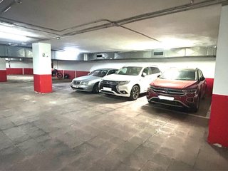 Se vende plaza de garaje en Edificio Humiaga II