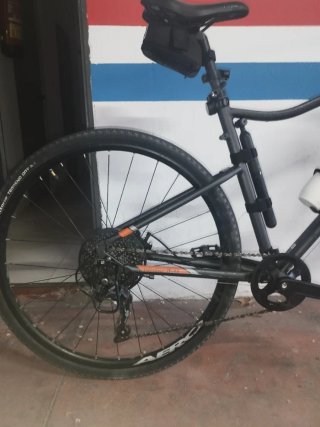 Bicleta trekking Aluminio Señal V20 y portabicis
