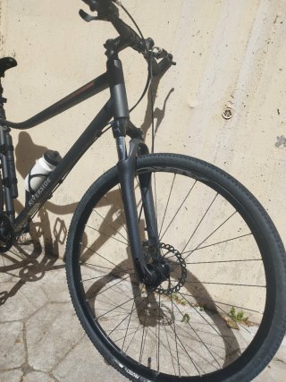Bicleta trekking Aluminio Señal V20 y portabicis