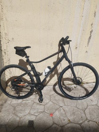 Bicleta trekking Aluminio Señal V20 y portabicis