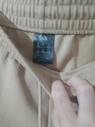 Pantalones Adidas ZNE Beige 2x20€