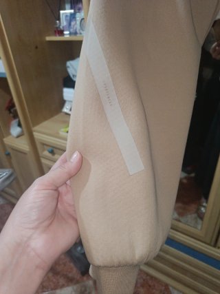 Pantalones Adidas ZNE Beige 2x20€